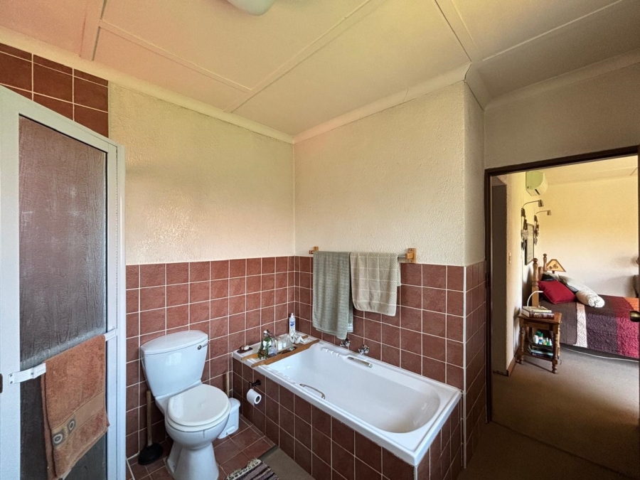 5 Bedroom Property for Sale in Heilige Akker North West
